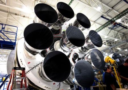 SpaceX是怎么战胜巨头波音的？效率成本完胜