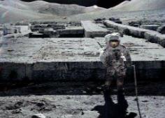 中国十大不公开事件：罗布泊恐怖生物照片 嫦娥二号拍到外星人