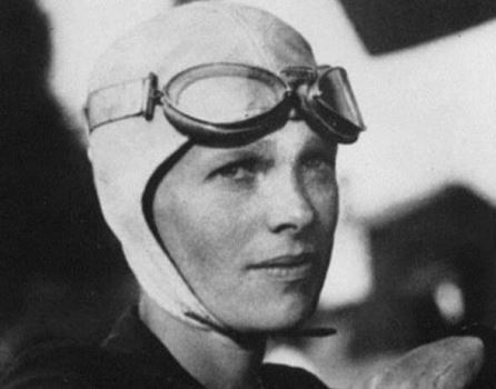 美国女飞行员阿梅莉亚·埃尔哈特（Amelia Earhart）失踪之谜