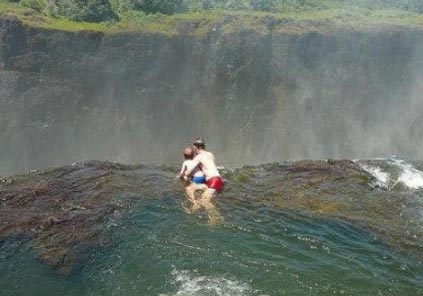世界上最危险的游泳池魔鬼池：维多利亚瀑布