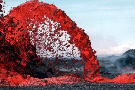 火山爆发时会射出闪电