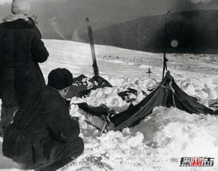 1959年前苏联Dyatlov事件，登山队误入军事基地被屠杀