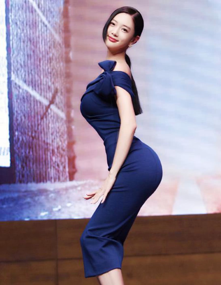 韩国第一美人克拉拉：因为“潜规则”60岁老板被封杀，33岁嫁富豪演喜剧！