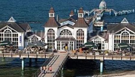 世界最大的露天画廊 海滨浴场普罗拉总长超过4公里