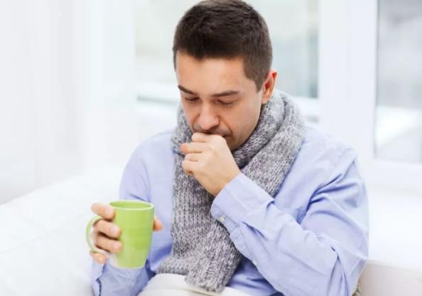 咳嗽的有什么危害？咳嗽吃哪些食物缓解效果好