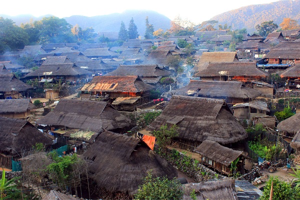 中国最终的原始部落佤族村——翁丁