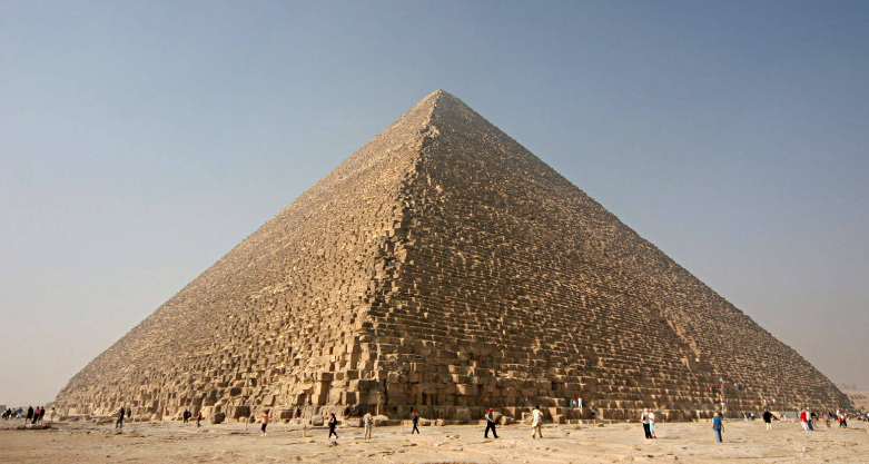 古埃及人建造神秘的金字塔，究竟是用了什么办法？（金字塔建造）