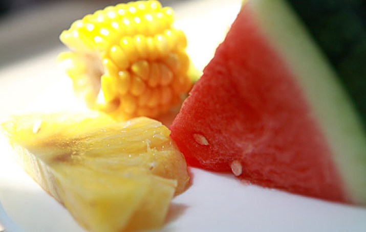 黄瓤西瓜和红的有啥区别 黄瓤西瓜功效与作用