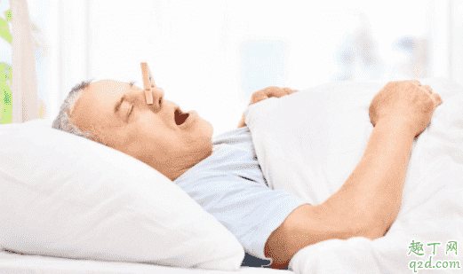 有鼻炎的人睡觉打鼾吗 鼻炎慢慢的会好吗1