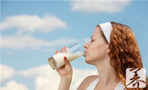 长期喝纯牛奶有什么好处