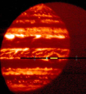 科学家对木星的大红斑进行观测，发现了水的化学特征