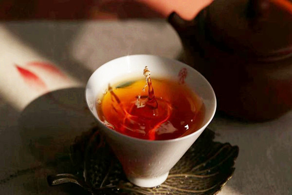 普洱茶能加蜂蜜吗 普洱茶加蜂蜜可以减肥吗