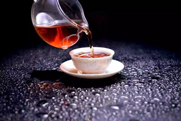 普洱茶可以空腹喝吗 普洱茶可以用玻璃杯泡吗