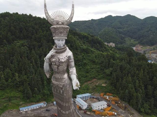 中国著名的十大巨型雕像