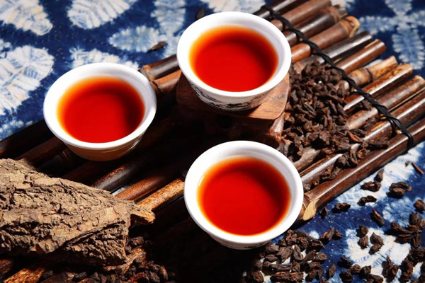 普洱茶是不是红茶 普洱茶是热性还是凉性的